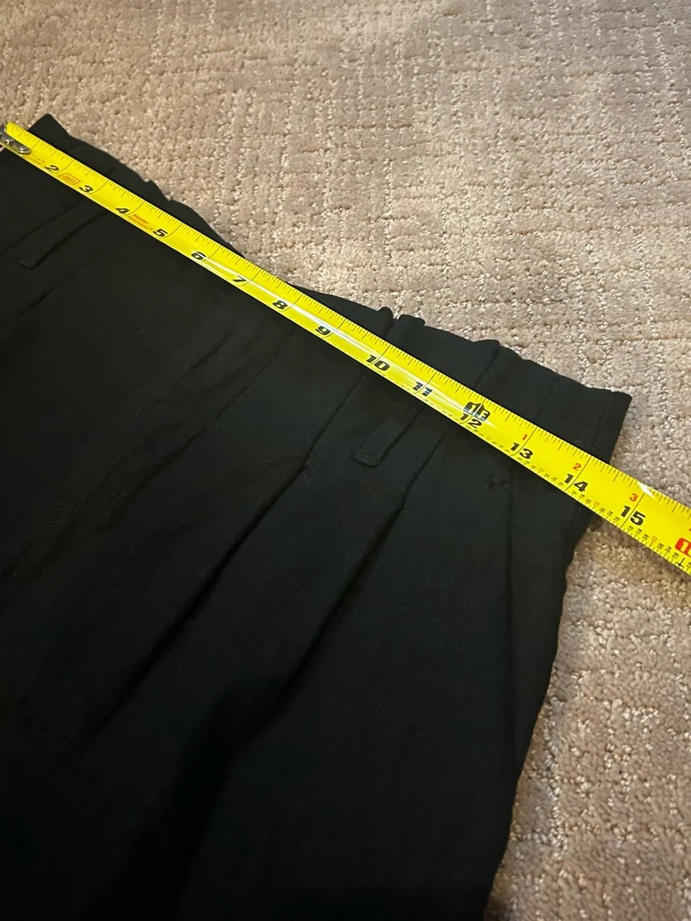 Linen Blend // Wide-Leg High-Waist Pants